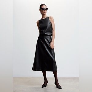 ✨SALE✨ Mango 
Leather-effect skirt ✨SALE✨